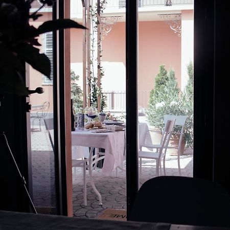 Montegrosso dʼAsti Appartamento Vacanze / Holiday Flat Farfalle&Rossobarbera מראה חיצוני תמונה