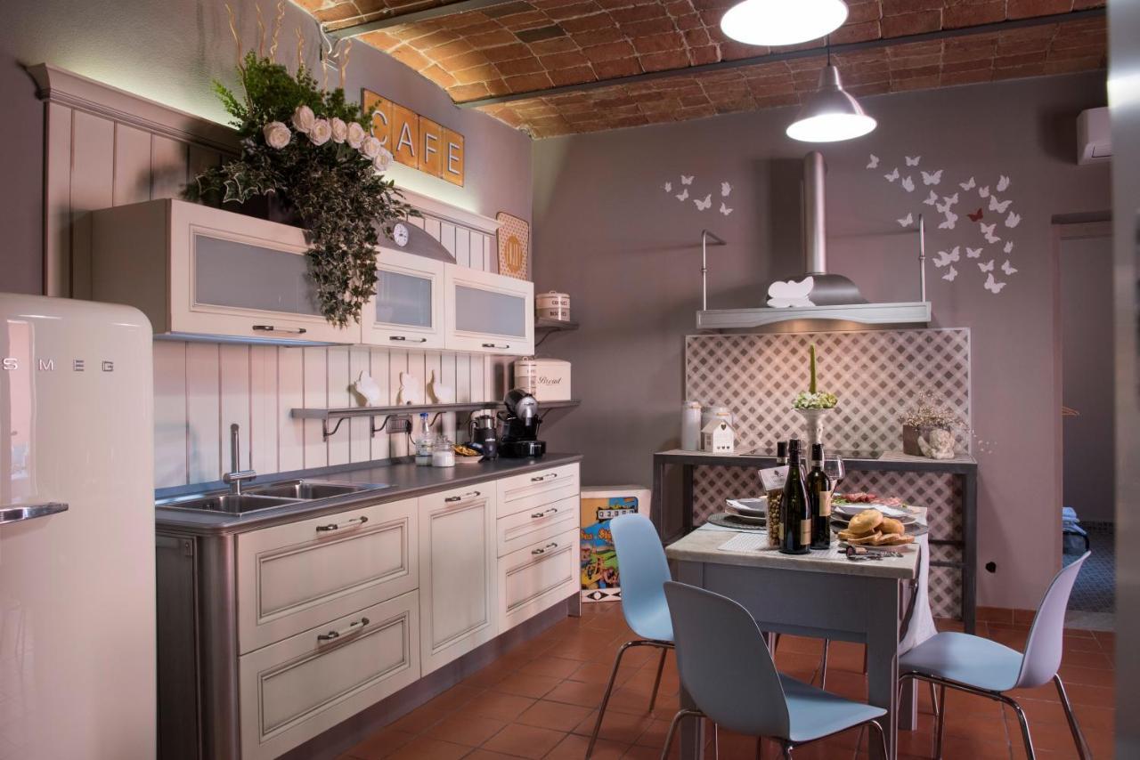 Montegrosso dʼAsti Appartamento Vacanze / Holiday Flat Farfalle&Rossobarbera מראה חיצוני תמונה